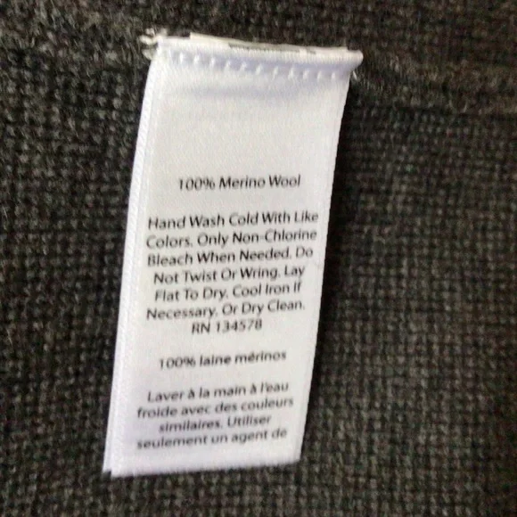 Vineyard Vines Sweater Dress, XS, New with Tags - Picture 5 of 5